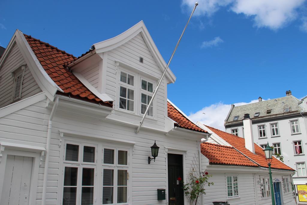 Skuteviken Apartments Anno 1790 Берген Экстерьер фото
